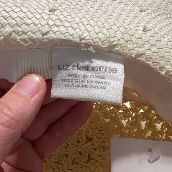 COPY - WOMAN’S white straw Hat - Picture 10 of 14